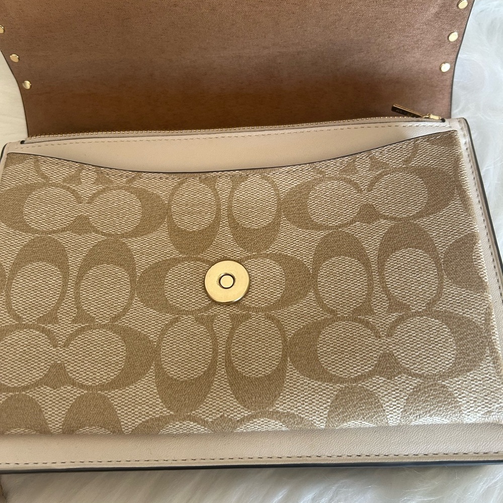 Coach Klare Shoulder Bag Chalk White Leather Signature Canvas‎ Snakeskin Rivets - Picture 5 of 11